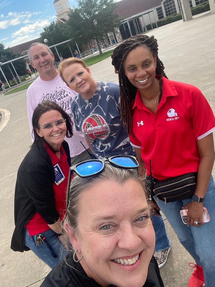 Manvel High School on X: MHS Cheer supporting the Manvel Texans